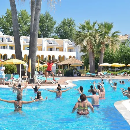 Golden Club Cabanas-2